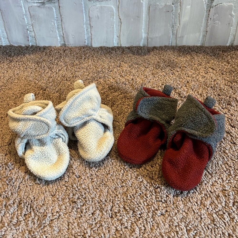Baby fleece booties 6-12m bundle!
